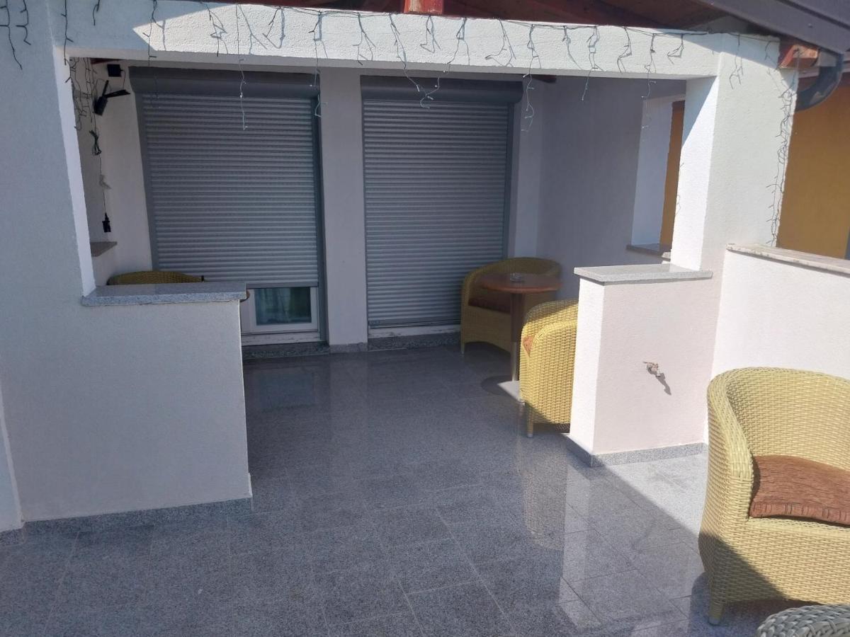 Apartments Residence V Poreč Extérieur photo
