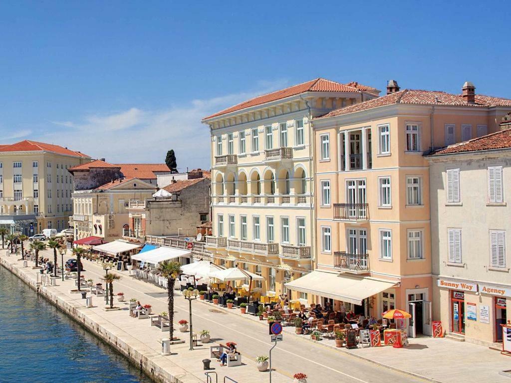 Apartments Residence V Poreč Extérieur photo